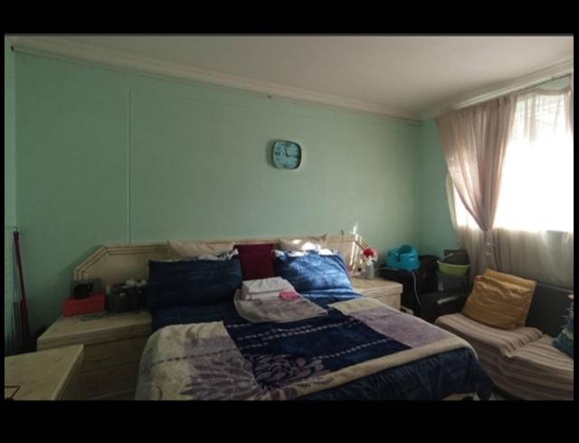 3 BEDROOM FLAT FOR SALE IN ARCADIA